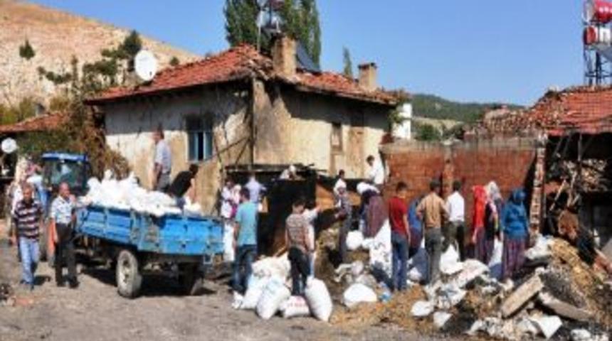 G&ouml;yn&uuml;k&rsquo;te Evleri Yanan Ailelerin Yaraları Sarılıyor