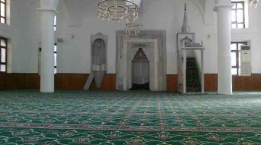 Yenipınar Camii'nin Derneği, Camiye &Ouml;nemli Katkı Sağladı