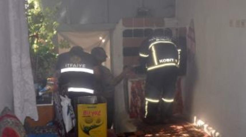 Yangından Misafirleri Sayesinde Kurtuldu