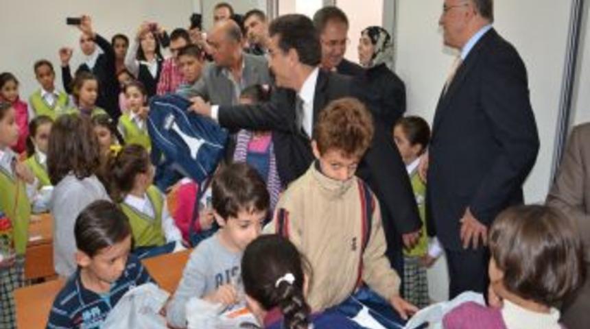 Suriyeli Minikler Derslerinden Geri Kalmayacak