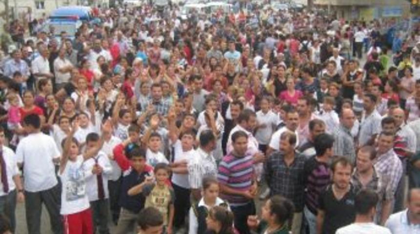 5 Saat Yol Kapattılar