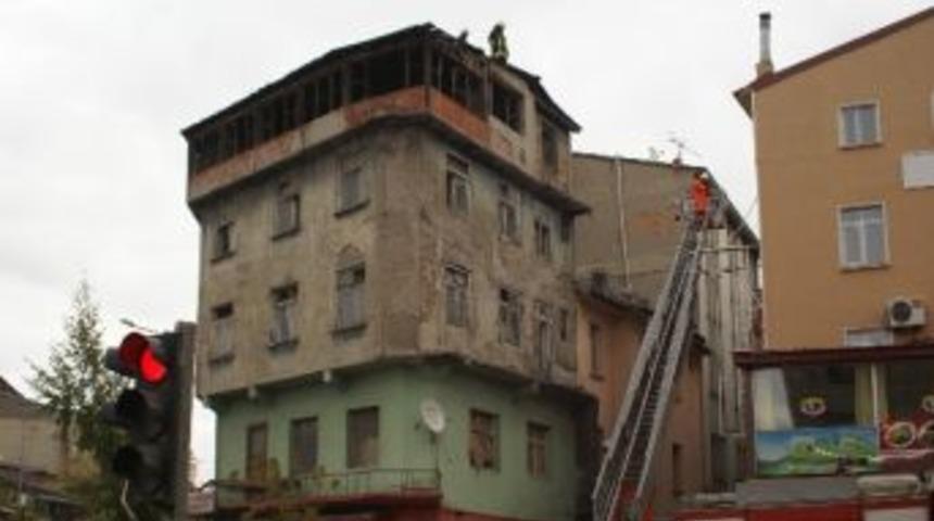 Erzurum&rsquo;da Yangın Korkuya Neden Oldu