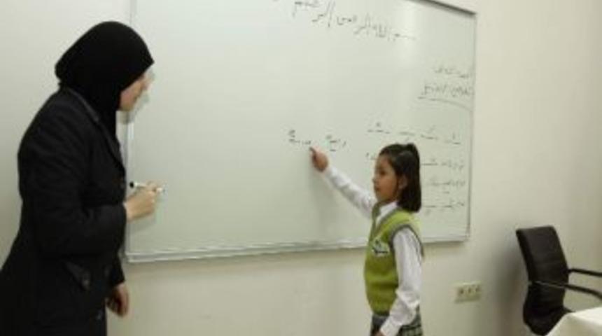 Gaziantep’te Okul Zili Suriyeli Öğrenciler İçin Çaldı