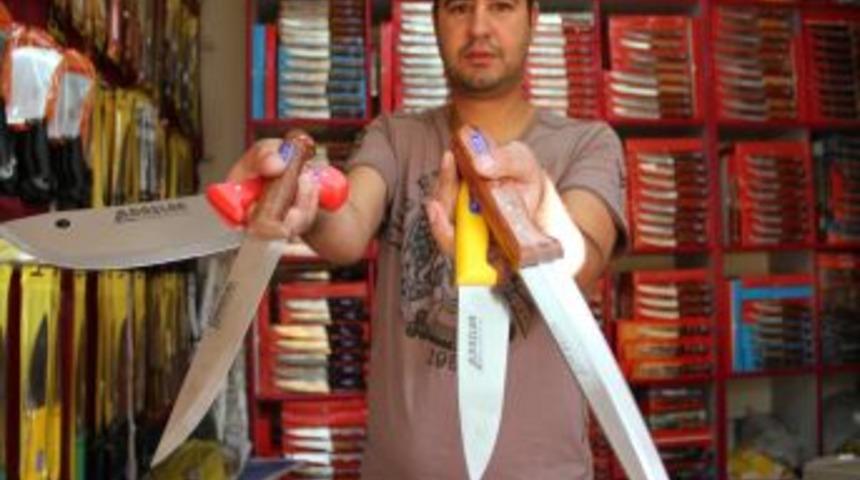 Kurban Bayramı &Ouml;ncesi Yerli Bı&ccedil;ak &Uuml;reticisi, &Ccedil;in Malına Direniyor