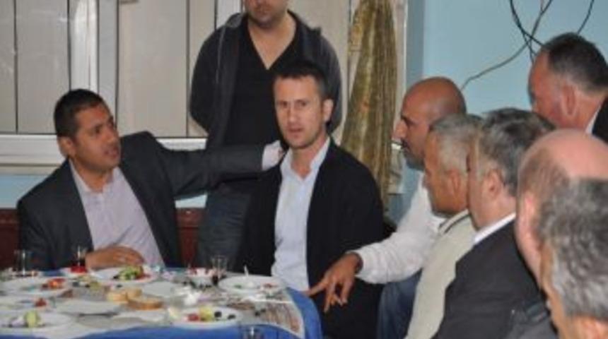 Ak Parti Heyeti Taksiciler İle Buluştu