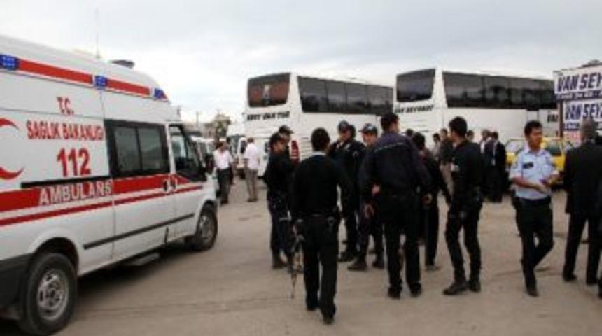 Van&rsquo;da &lsquo;yol Verme&rsquo; Kavgası