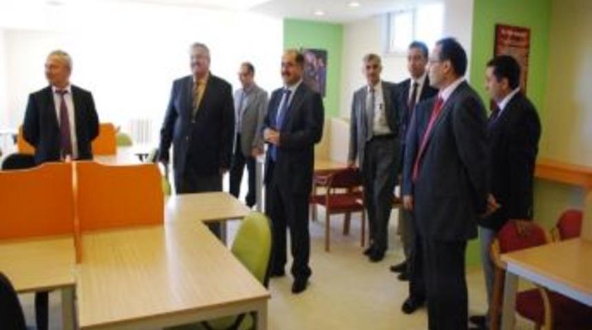 Nk&uuml;&rsquo;de Kız &Ouml;ğrenci Yurdu Et&uuml;t Merkezi A&ccedil;ıldı