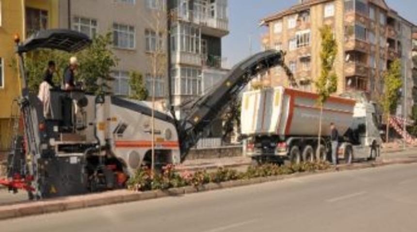 Kırşehir Belediyesi Asfalt Kazıyıcı Makinesi Aldı