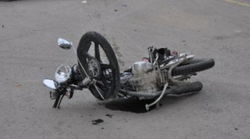 Elbistan'da Trafik Kazası: 4 Yaralı