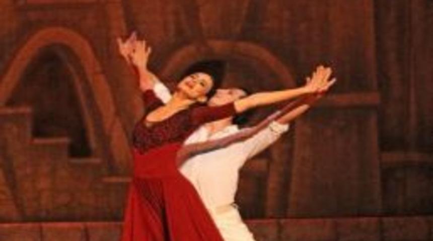 Zorba Dansa Başlıyor