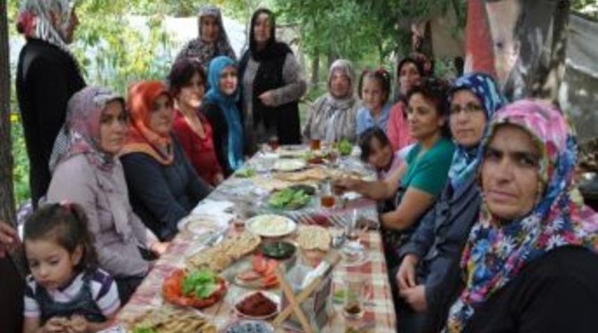 Ak Kadınlar Piknikte Buluştu