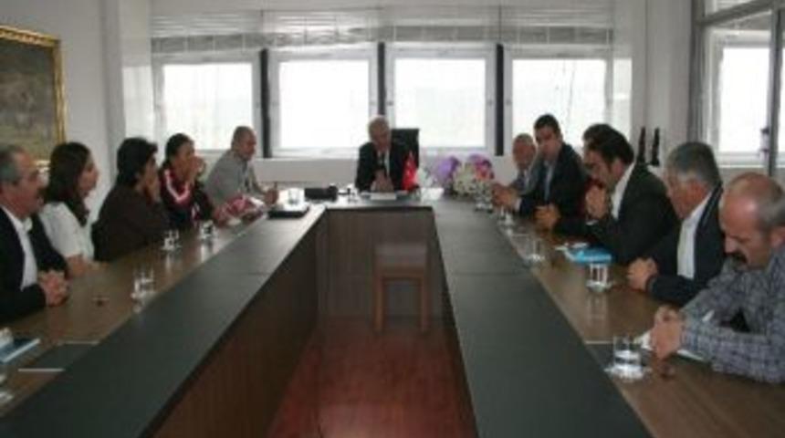 Madımak&rsquo;ta &Ouml;lenlerin Aileleri Başkan Tanık&rsquo;ı Ziyaret Etti