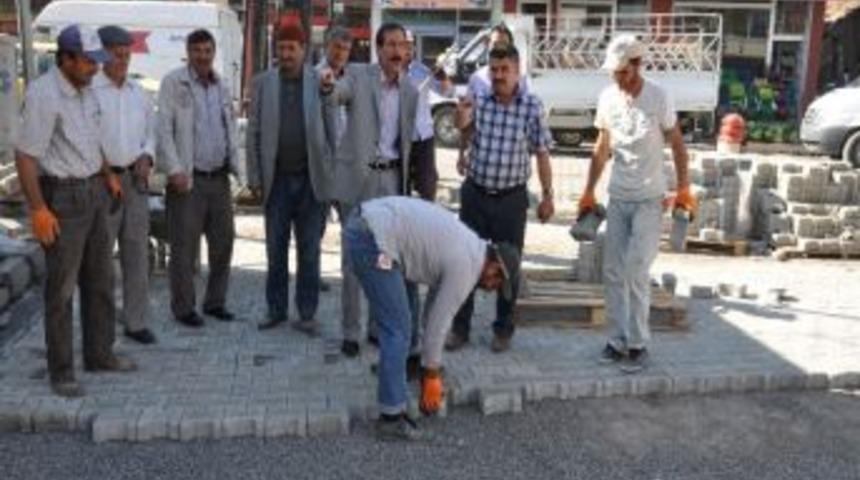 Bulanık&rsquo;ta Parke Taşı D&ouml;şeme &Ccedil;alışması