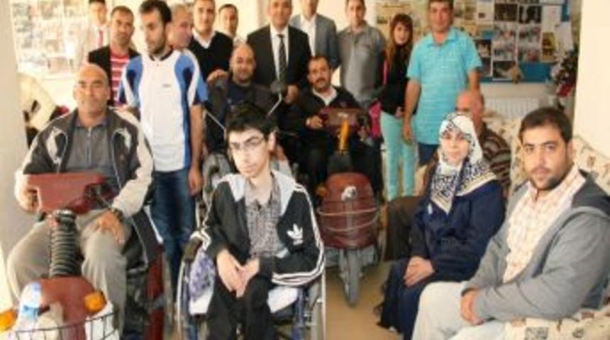 Emniyet M&uuml;d&uuml;r&uuml; Karadağ'dan Engelliler Derneği&rsquo;ne Ziyaret