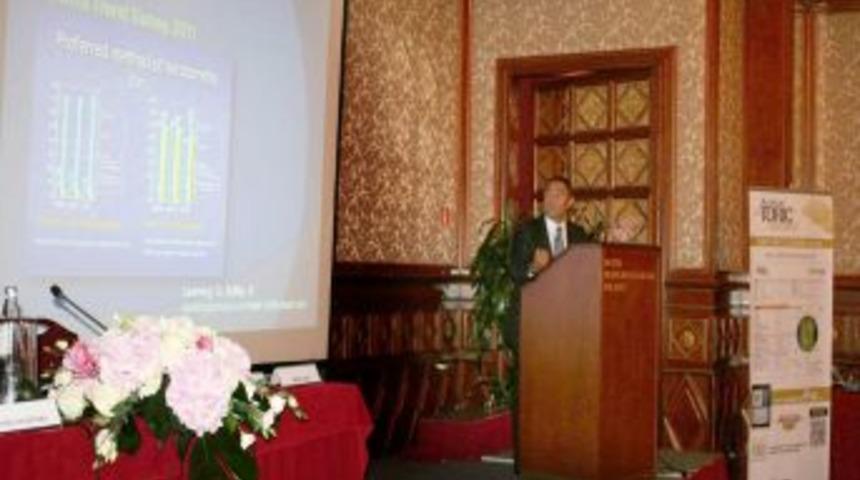 Prof. Dr. Can, İtalya&rsquo;da 5 Bin G&ouml;z Doktoruna Konferans Verdi