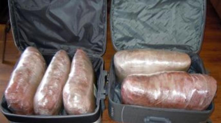 Yolcu Otob&uuml;s&uuml;yle Uyuşturucu Sevkiyatı Yapan 2 Kişi Erzurum&rsquo;da Yakalandı