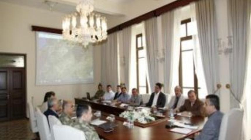 Sınır Hattındaki Hareketlilik Hatay Valiliği'nde Masaya Yatırıldı