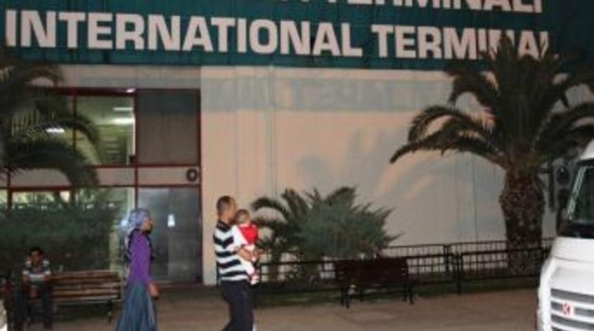 T&uuml;rk Yolcu U&ccedil;ağı, Dışişleri'nin Uyarısı &Uuml;zerine Adana'ya İndi