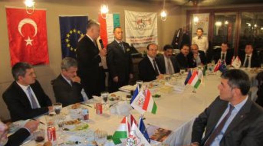 T&uuml;rkiye Ile Macaristan'ın Dış Ticaretini Artırmanın Yollarını G&ouml;r&uuml;şt&uuml;ler