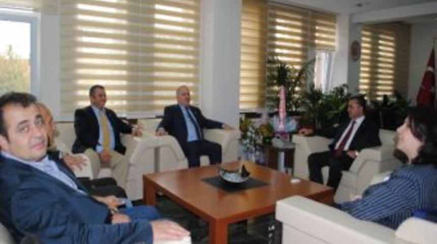 &Ccedil;anakkaleli İşadamlarından Zoroğlu&rsquo;na Ziyaret