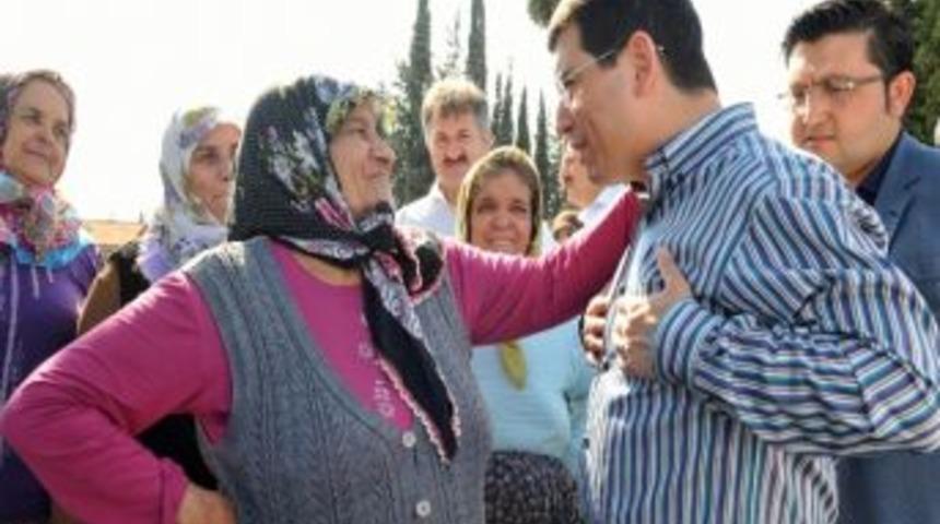 Başkan T&uuml;t&uuml;nc&uuml; Vatandaşlarla Bir Araya Geldi