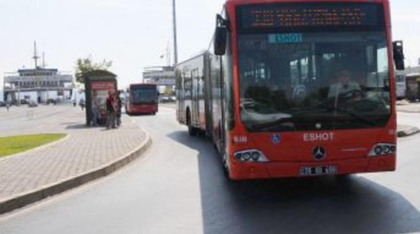 İzmir'de Bayram Ulaşımı Y&uuml;zde 50 Indirimli