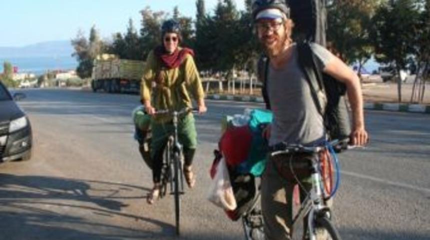 İngiliz Gen&ccedil;ler Bisikletle T&uuml;rkiye&rsquo;yi Geziyor