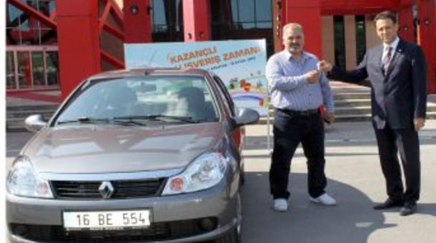 Alışveriş Şenliği Talihlisi, Otomobilini Aldı