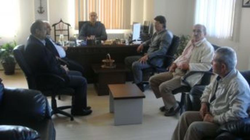 MHP, Sağlık Kuruluşlarını Ziyaret Ederek Sorunlarını Dinledi