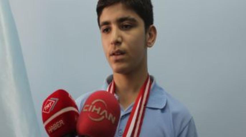 Cizreli Mucit Gen&ccedil;ler, Brezilya Bilim Fuarı'nda T&uuml;rkiye'yi Temsil Edecek