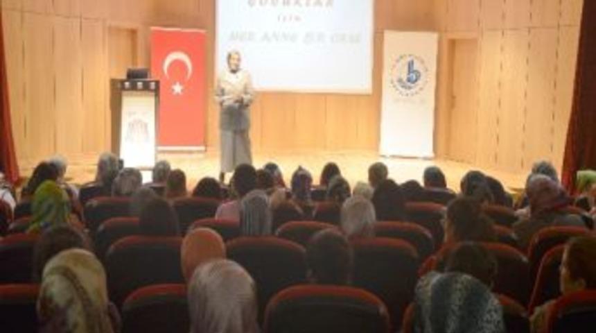 Çocuklar Ya Korkutularak Ya Cezalandırılarak Eğitiliyor