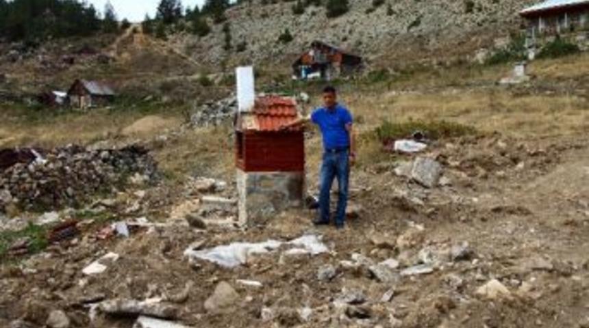 Yayla Evi Yıkılan Şahıs Şaşkın