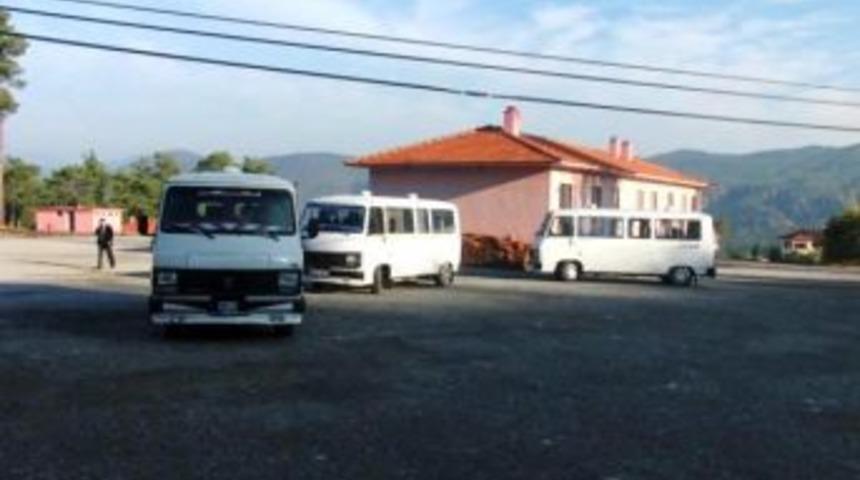 K&ouml;yl&uuml;lerden &ldquo;&ouml;ğretmen&rdquo; Protestosu