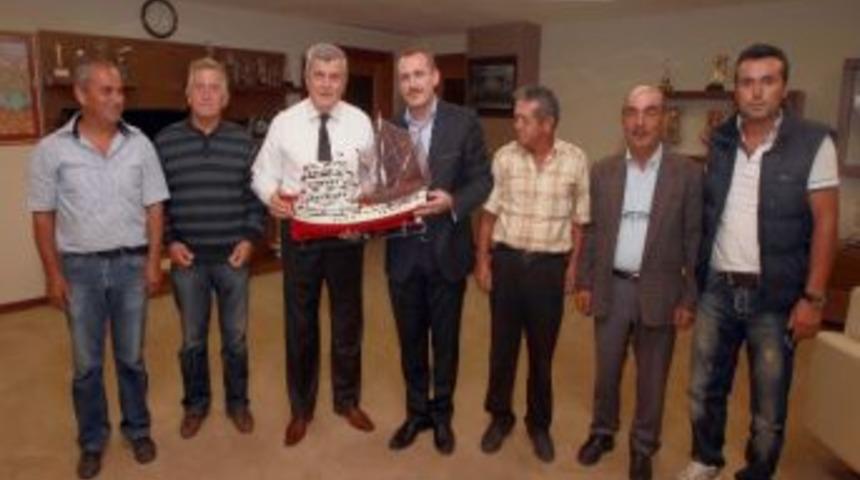 Kandıralı Balık&ccedil;ılardan Başkan'a Karadeniz Takası