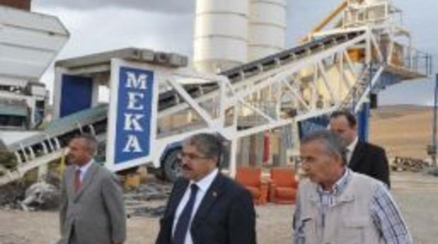 Vali &Ccedil;ınar Yatırımcılarla Buluştu