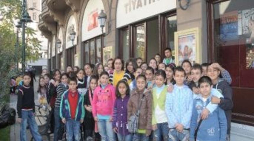 Altındağ Belediyesi Tiyatro Sezonunu Başlattı