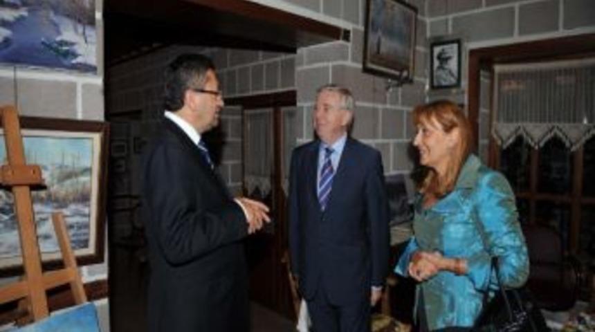 Avrupa Parlamentosu Eski Milletvekilleri Hamam&ouml;n&uuml;'n&uuml; Ziyaret Etti