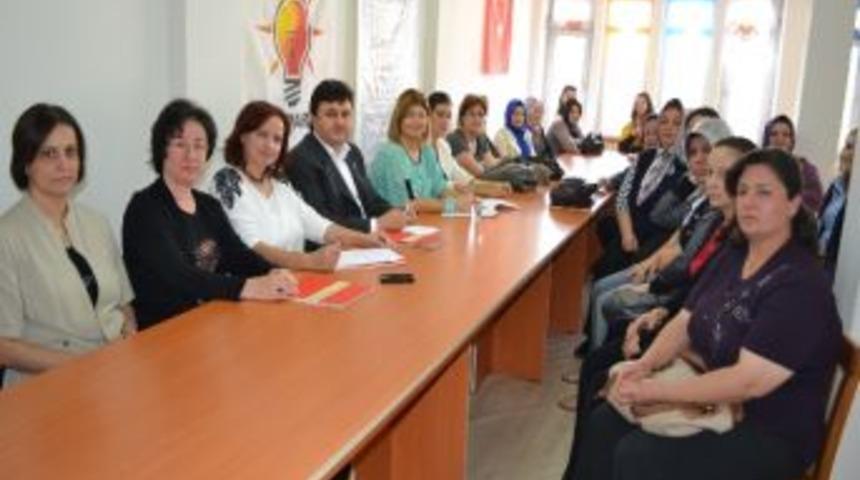 Ak Parti Manisa Kadın Kolları Başkanı Şule Uygur&rsquo;dan Kula&rsquo;ya Ziyaret