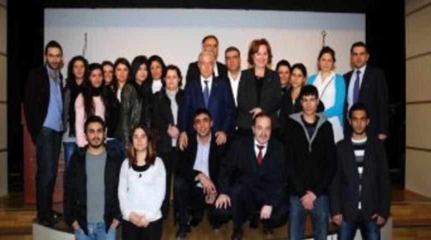 Aldırmaz İstanbul&rsquo;da Konferans Verecek