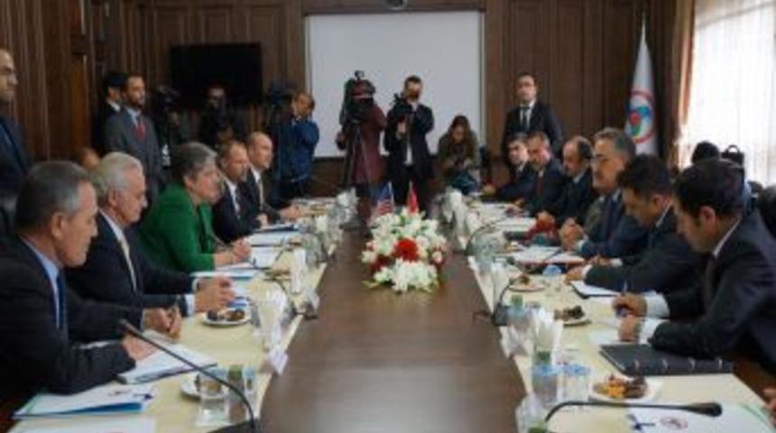 Yazıcı, ABD İ&ccedil; G&uuml;venlik Bakanı Napolitano Ile G&ouml;r&uuml;şt&uuml;