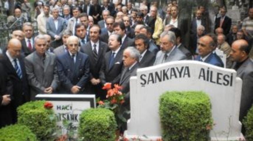 Ş&uuml;kr&uuml; Şankaya Kabri Başında Anıldı