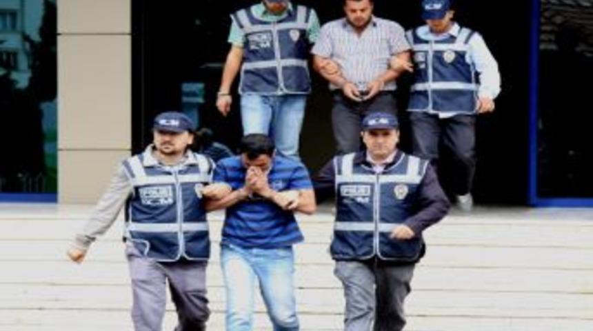 Ş&uuml;pheli Ara&ccedil;tan 35 Kilogram Esrar &Ccedil;ıktı