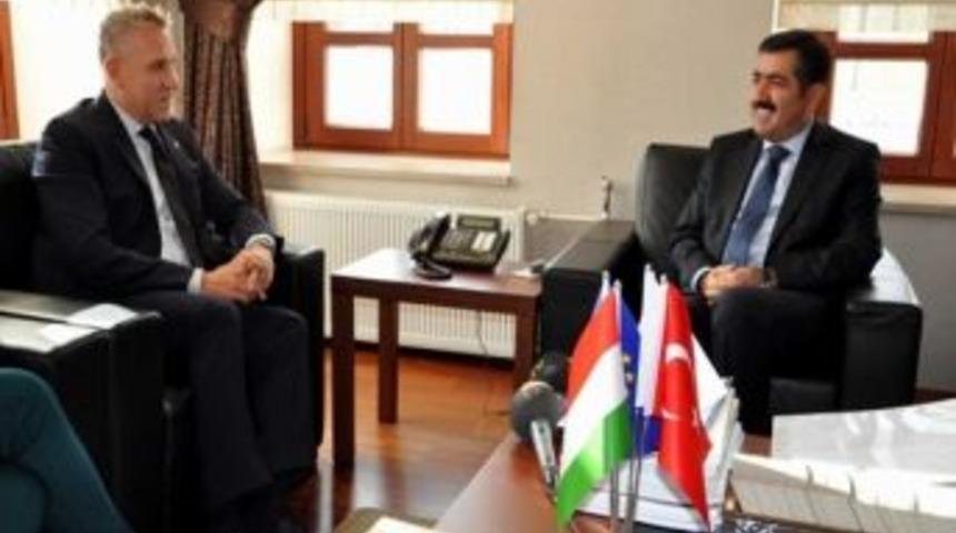 Macaristan İstanbul Başkonsolusu&rsquo;dan Vali Doğan&rsquo;a Ziyaret