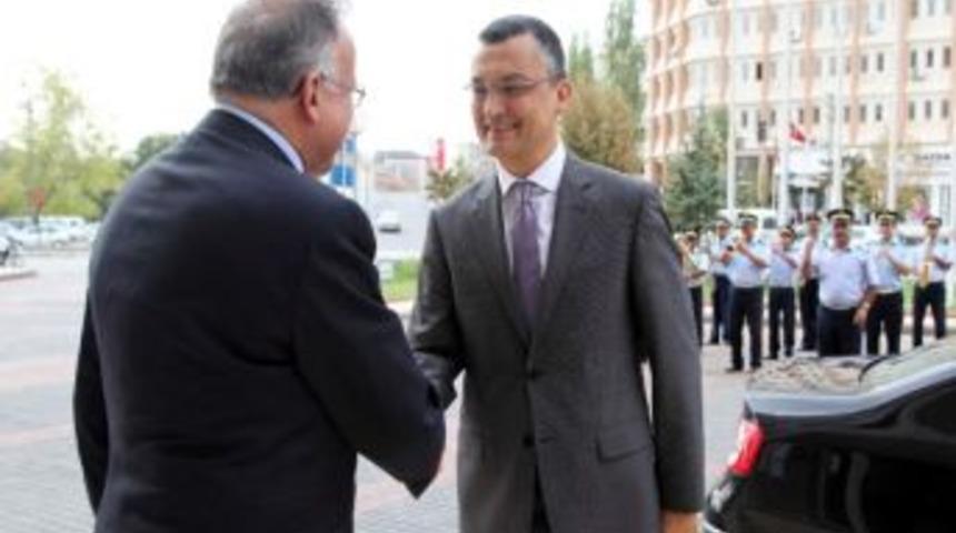 Emniyet M&uuml;d&uuml;r&uuml; Aydın&rsquo;dan Başkan G&uuml;zelbey'e İadeyi Ziyaret