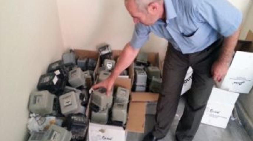 G&uuml;m&uuml;şhane&rsquo;de Elektrik Saya&ccedil;ları Değiştiriliyor