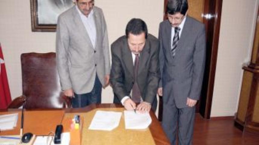 Hayırseverler Afyon&rsquo;a Iki Okul Yaptıracak