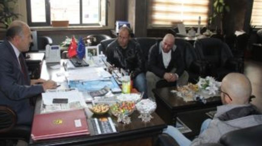 Demir Bileklerden Belediye Başkanı Polat&rsquo;a Ziyaret