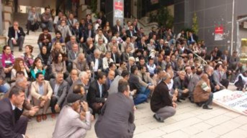 Van&rsquo;da &lsquo;kara Perşembe&rsquo; Eylemi