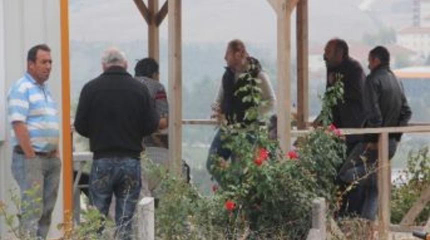 Emniyet M&uuml;d&uuml;rl&uuml;ğ&uuml; Hizmet Binası İnşaatında İş&ccedil;iler İş Bıraktı