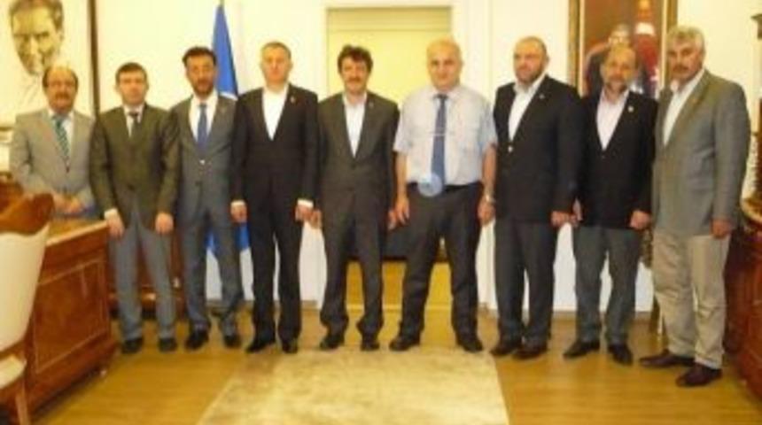 Kt&uuml; Rekt&ouml;r&uuml; S&uuml;leyman Baykal&rsquo;a T&uuml;msiad&rsquo;dan Ziyaret